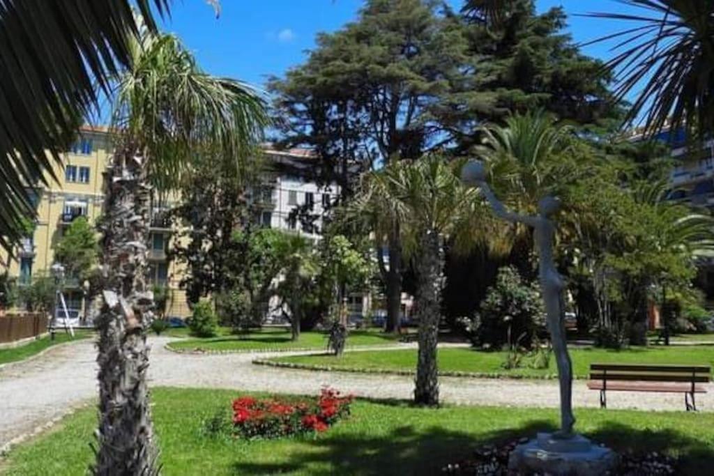 Alma Casa Vacanze Codice Citra 008065 Lt 0282 Ventimiglia Bagian luar foto